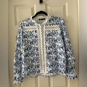NWT Women’s Simplee bohemian floral lace blue & white blouse, lightweight M